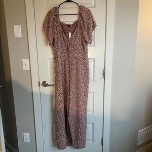 Floral Jumpsuit with Short Sleeves